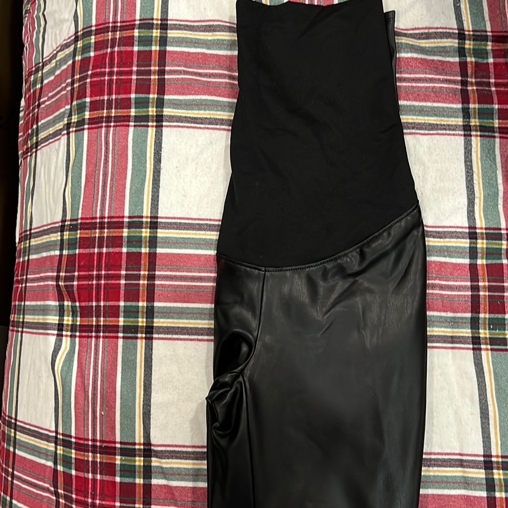 Maternity Faux Leather Leggings - LOFT